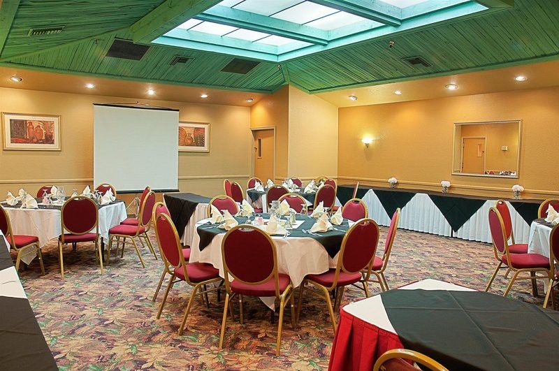 Center, An Ascend Collection Member Hotel 2*