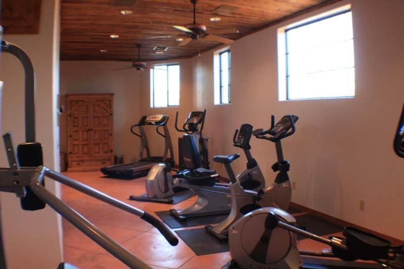 Bed & Breakfast White Stallion Ranch 4*