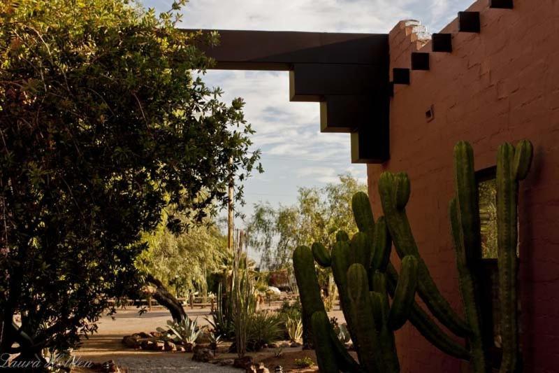 Bed & Breakfast White Stallion Ranch 4*