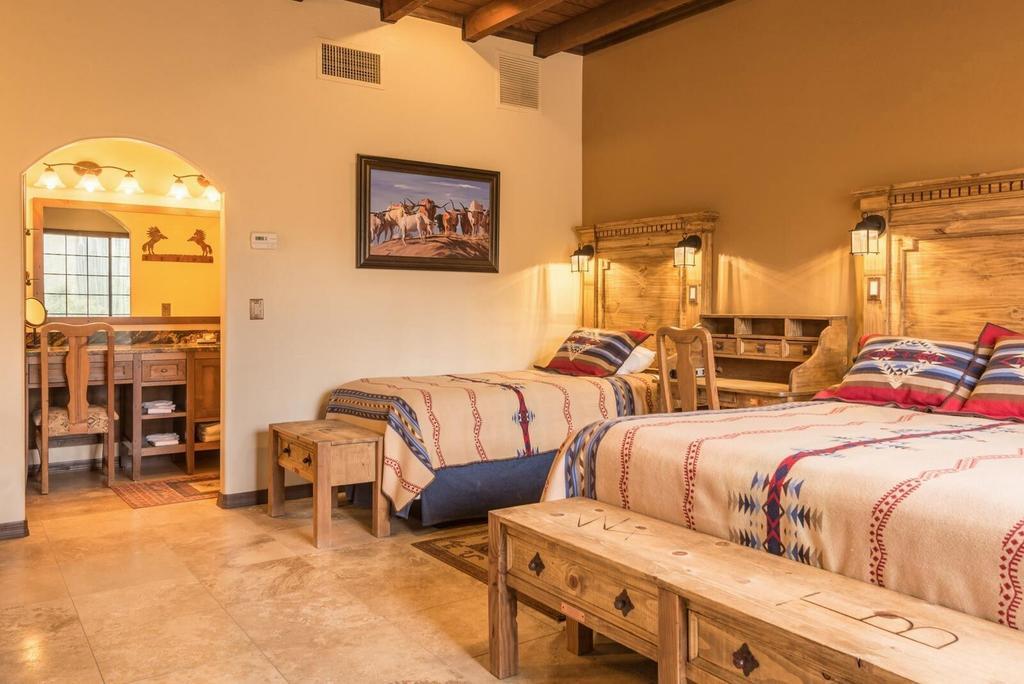 White Stallion Ranch Bed & Breakfast Tucson