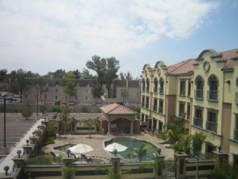 Express & Mall By Ihg 3*