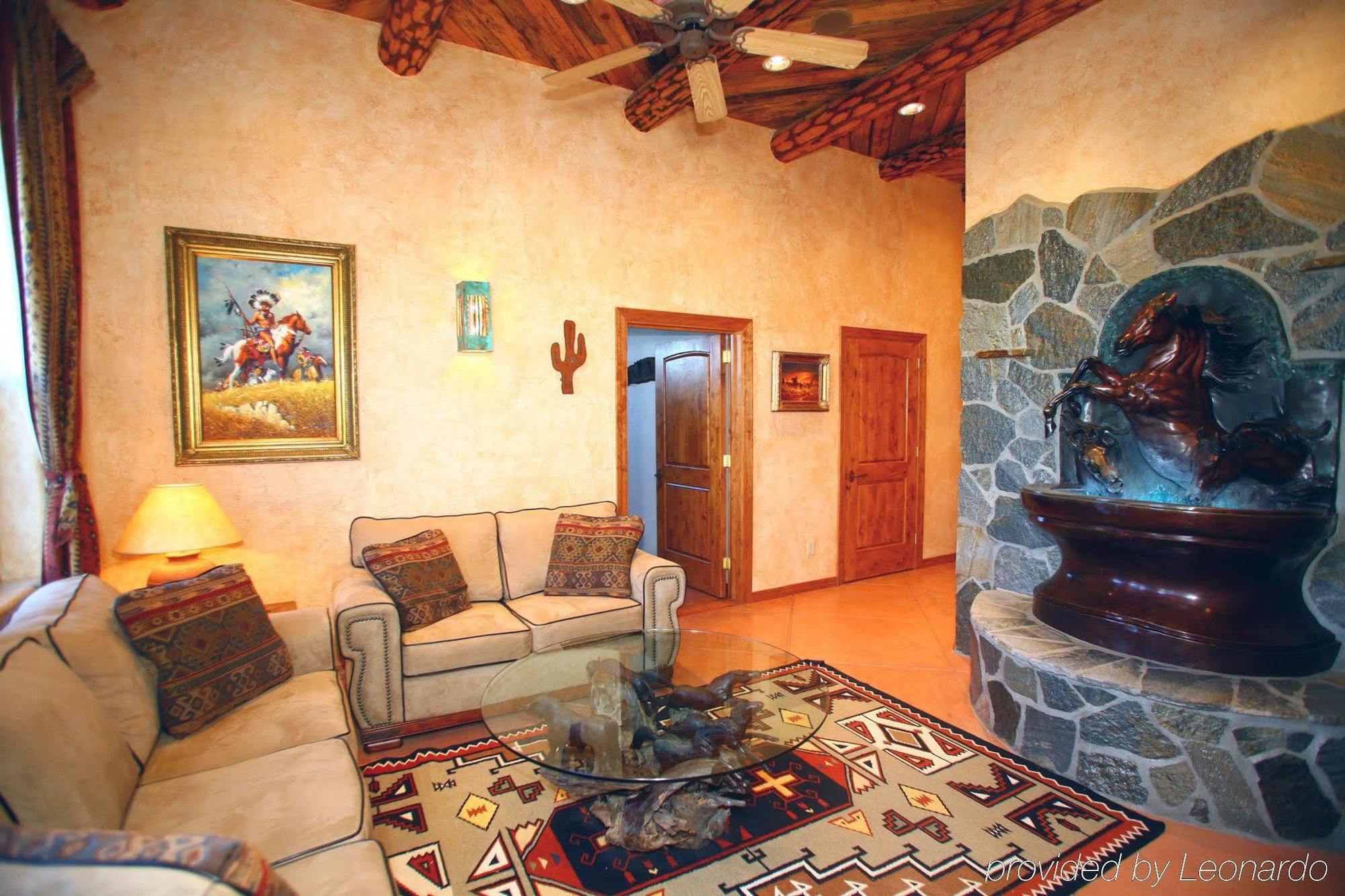 Bed & Breakfast White Stallion Ranch