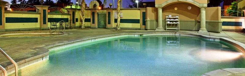 Hotel Express & Mall By Ihg 3*