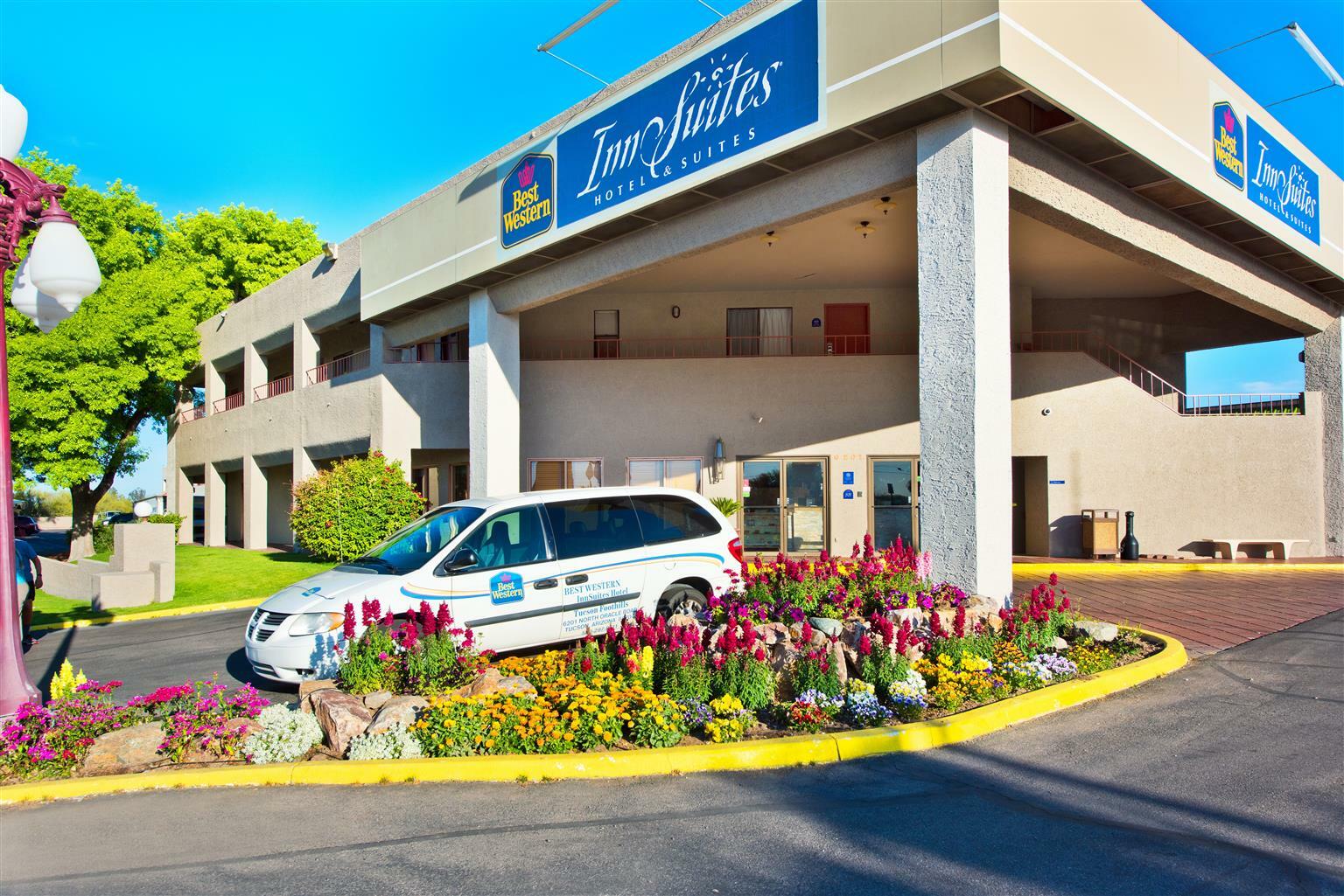 Hotel Western Innsuites Foothills &