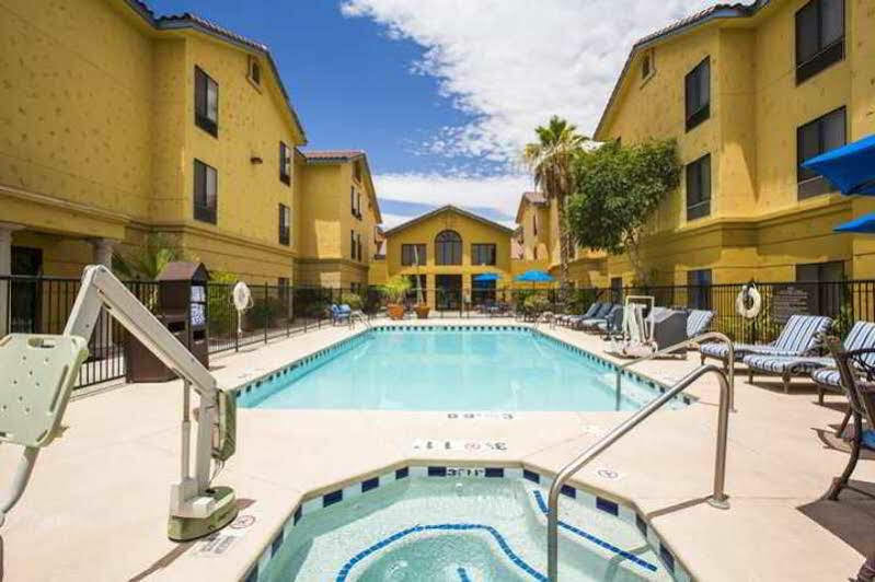 Hampton & Mall Tucson