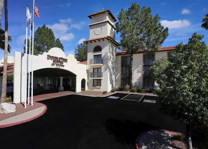Doubletree Suites By Hilton Tucson Airport