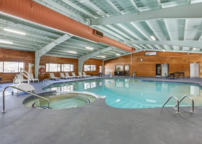 Pvc At The Roundhouse Resort