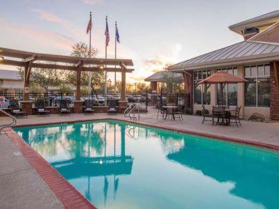Hotel Hilton Garden Pivot Point 3*