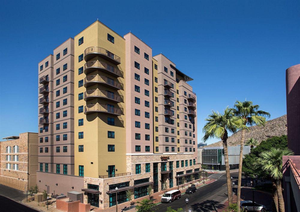 Hotel By Marriott Downtown/university 3*