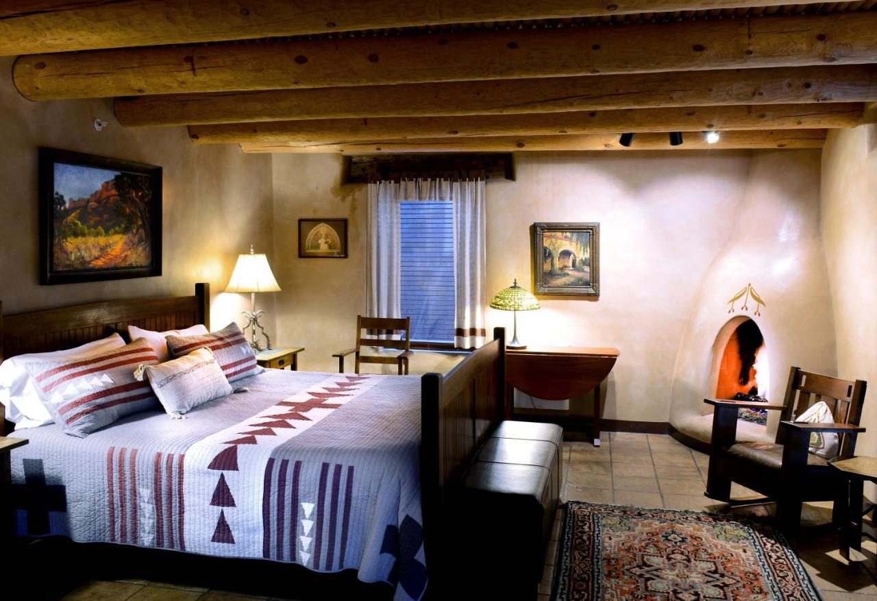 El Portal Hotel