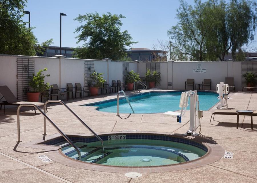 Hotel Courtyard Phoenix Chandler/fashion Center 3*