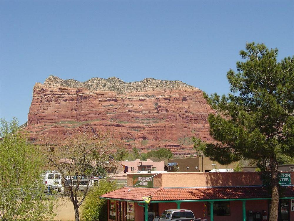 The Views Motel