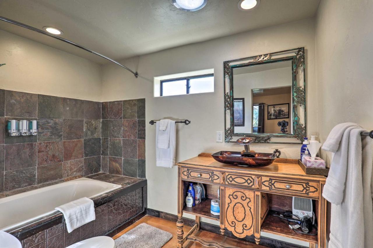 Exquisite Casita By Panto River Park Trail!