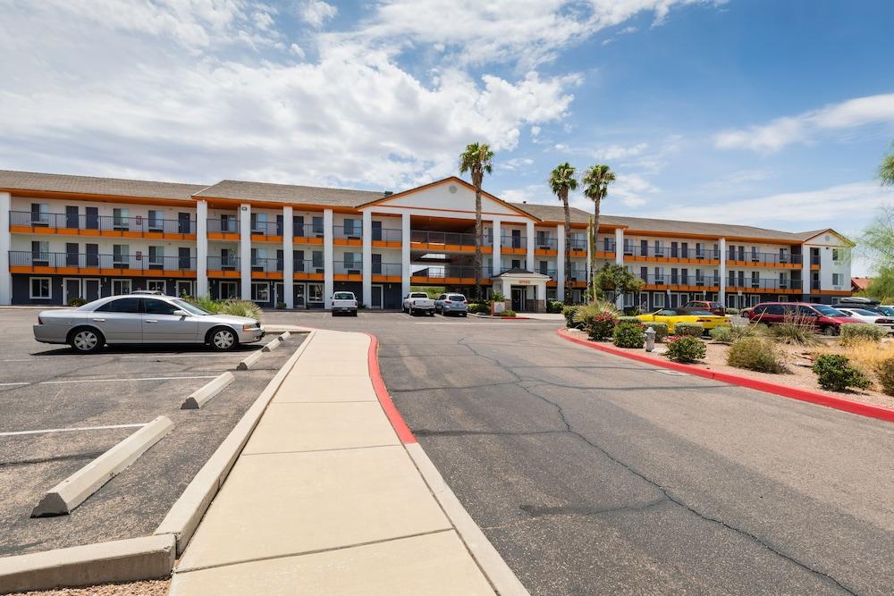 Siegel Select Aparthotel Tucson