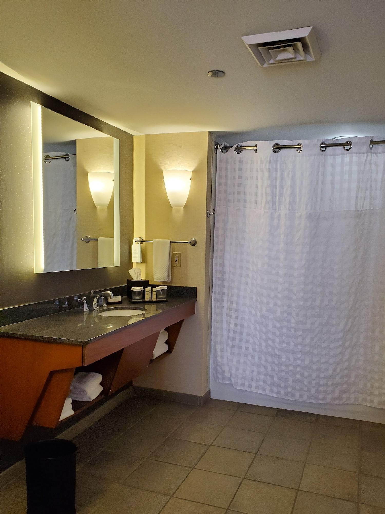Embassy By Hilton Scottsdale