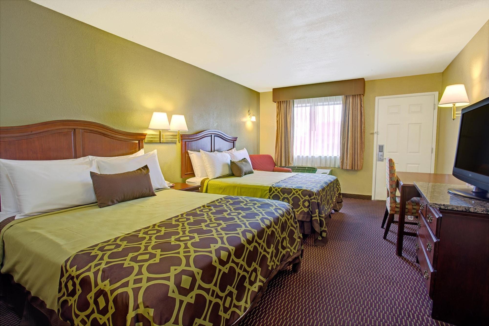 Travelodge By Wyndham Az 2*