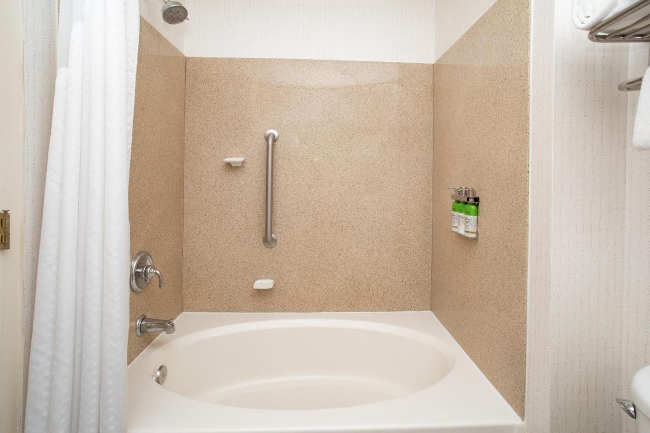 & - West Phoenix Area By Ihg 3*