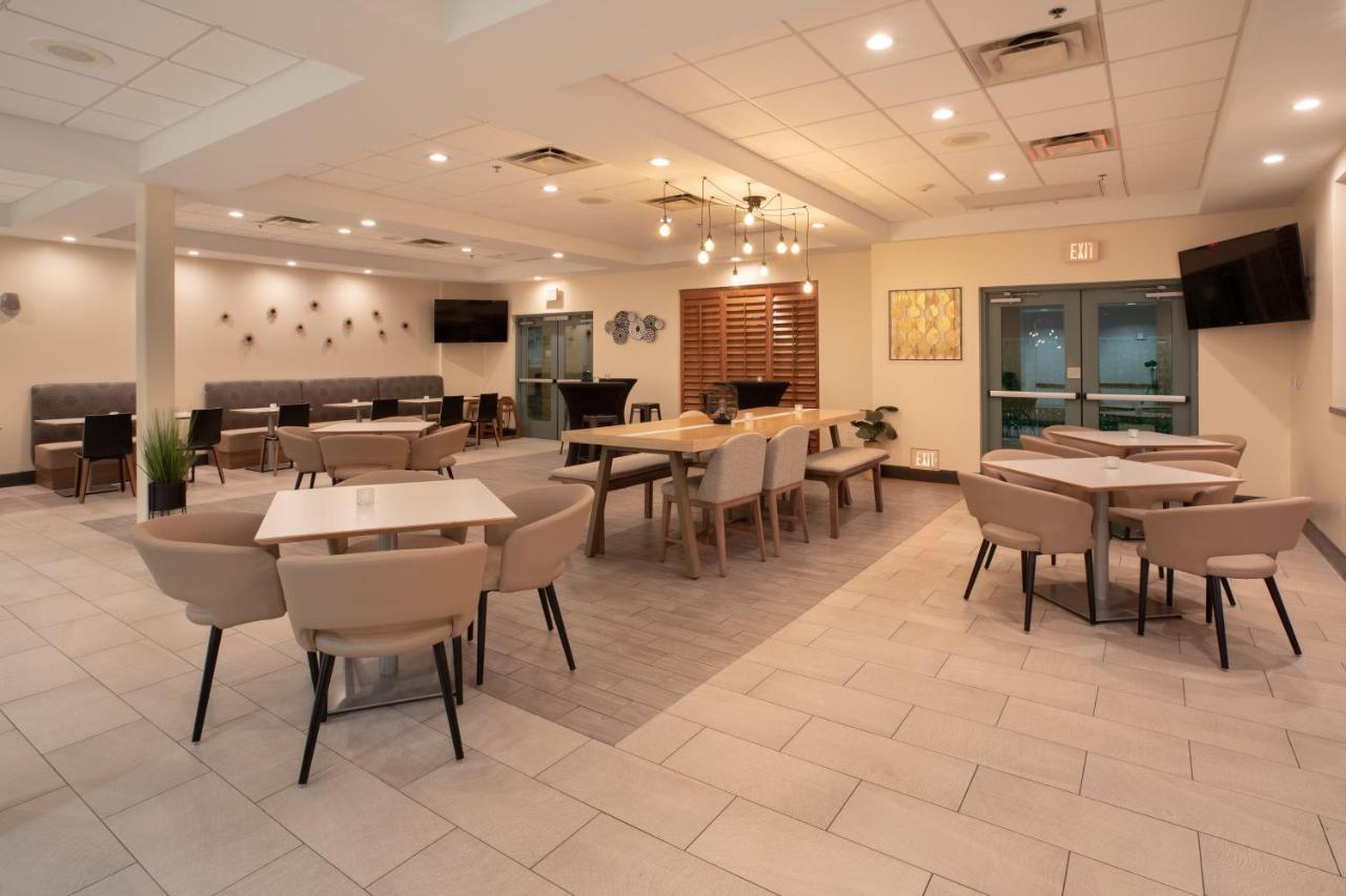 & - West Phoenix Area By Ihg 3* Goodyear