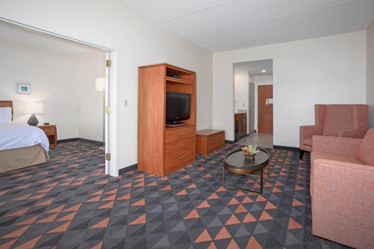 & - West Phoenix Area By Ihg Hotel