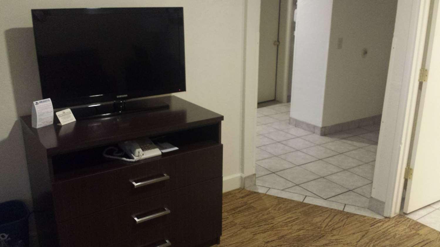 Western Pony Soldier & Hotel