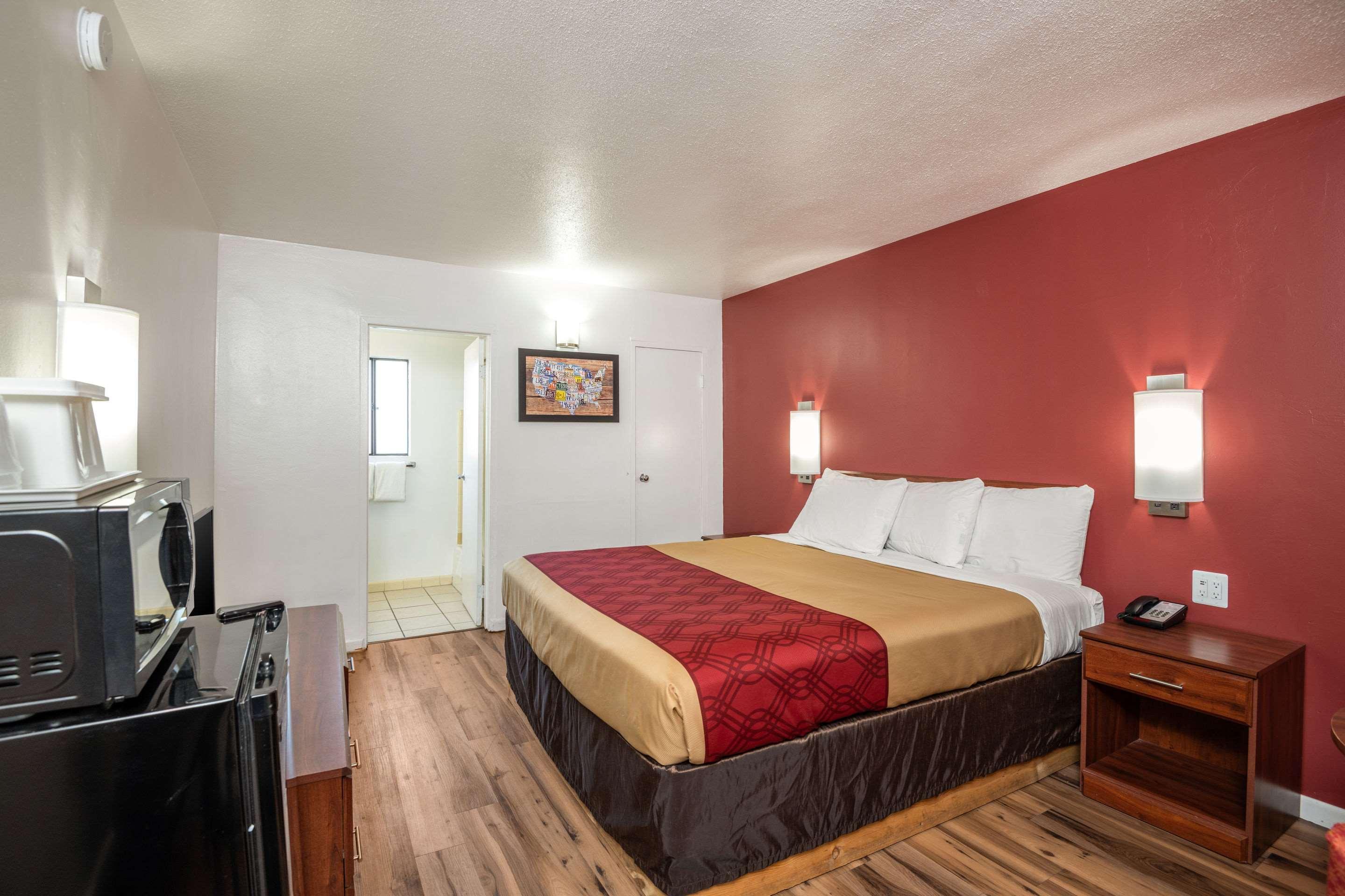 Hotel Econo