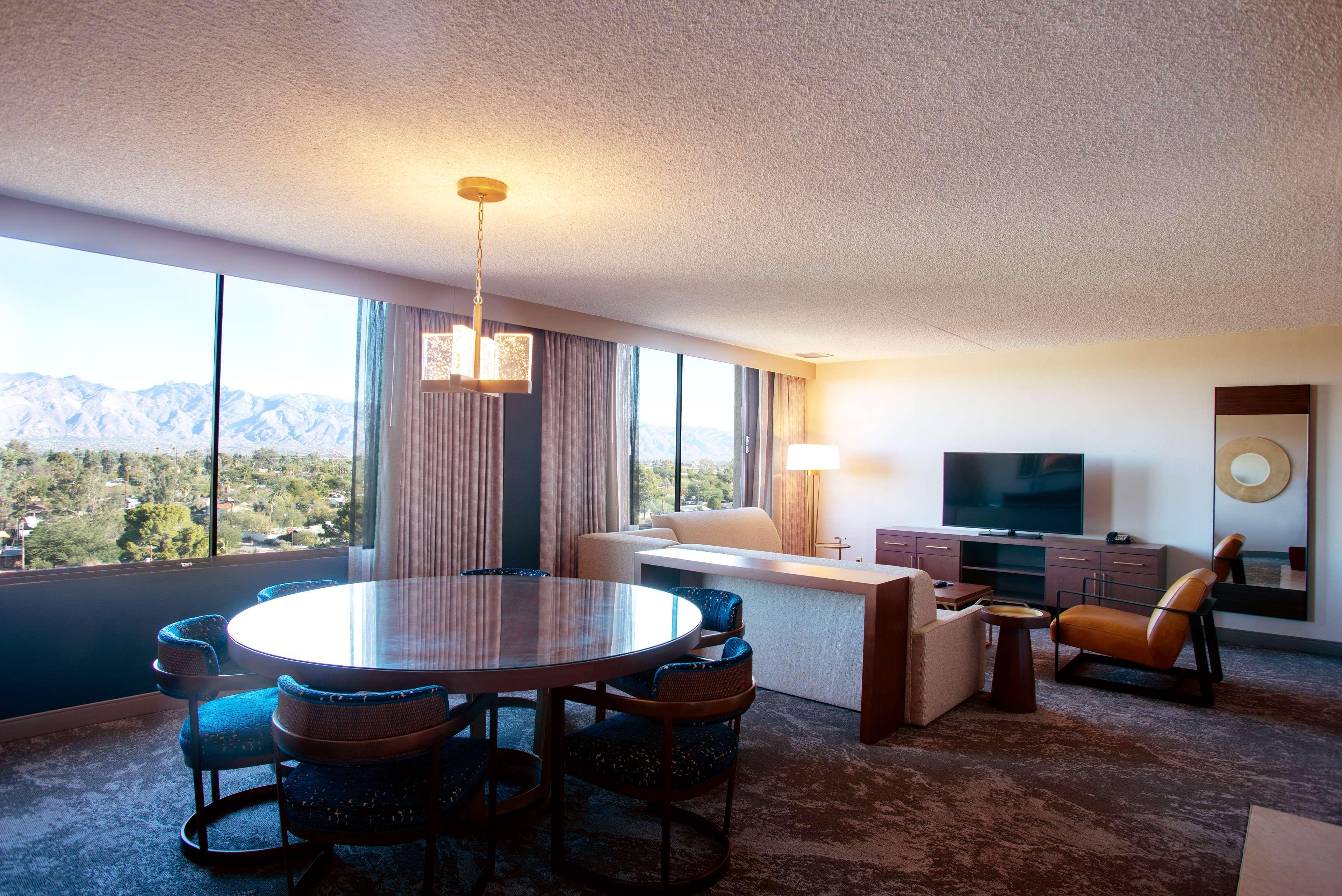 Hotel Doubletree By Hilton Tucson-reid Park Tucson