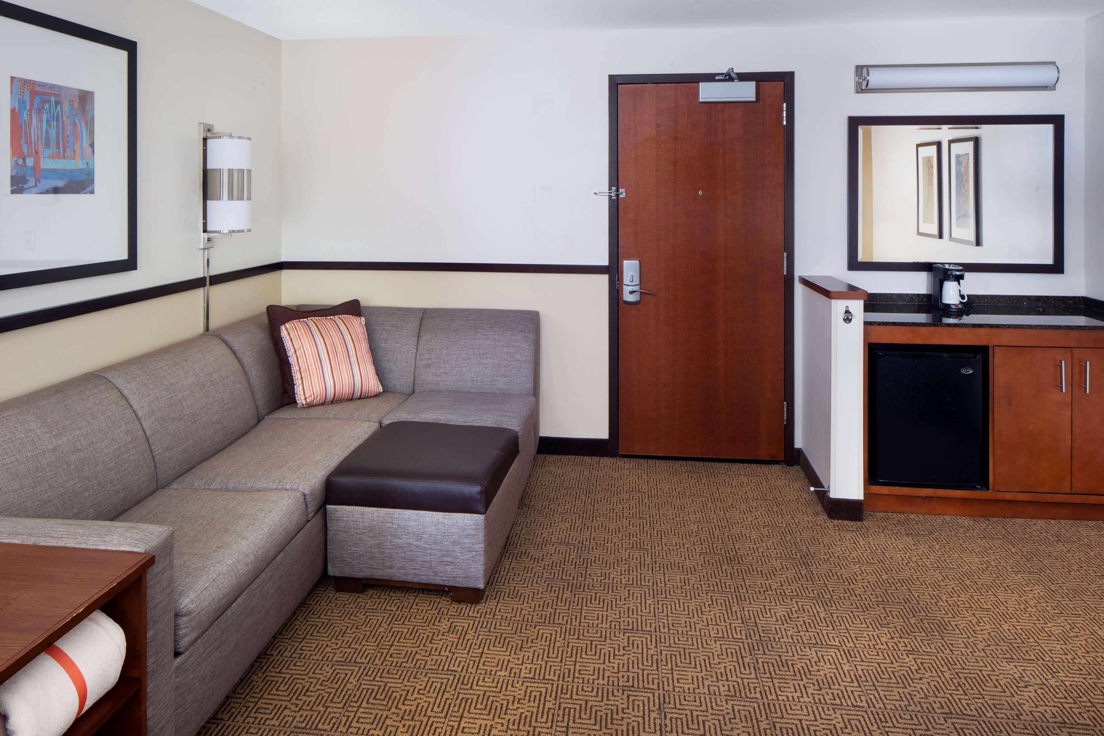 Hyatt Place Phoenix/ 3*