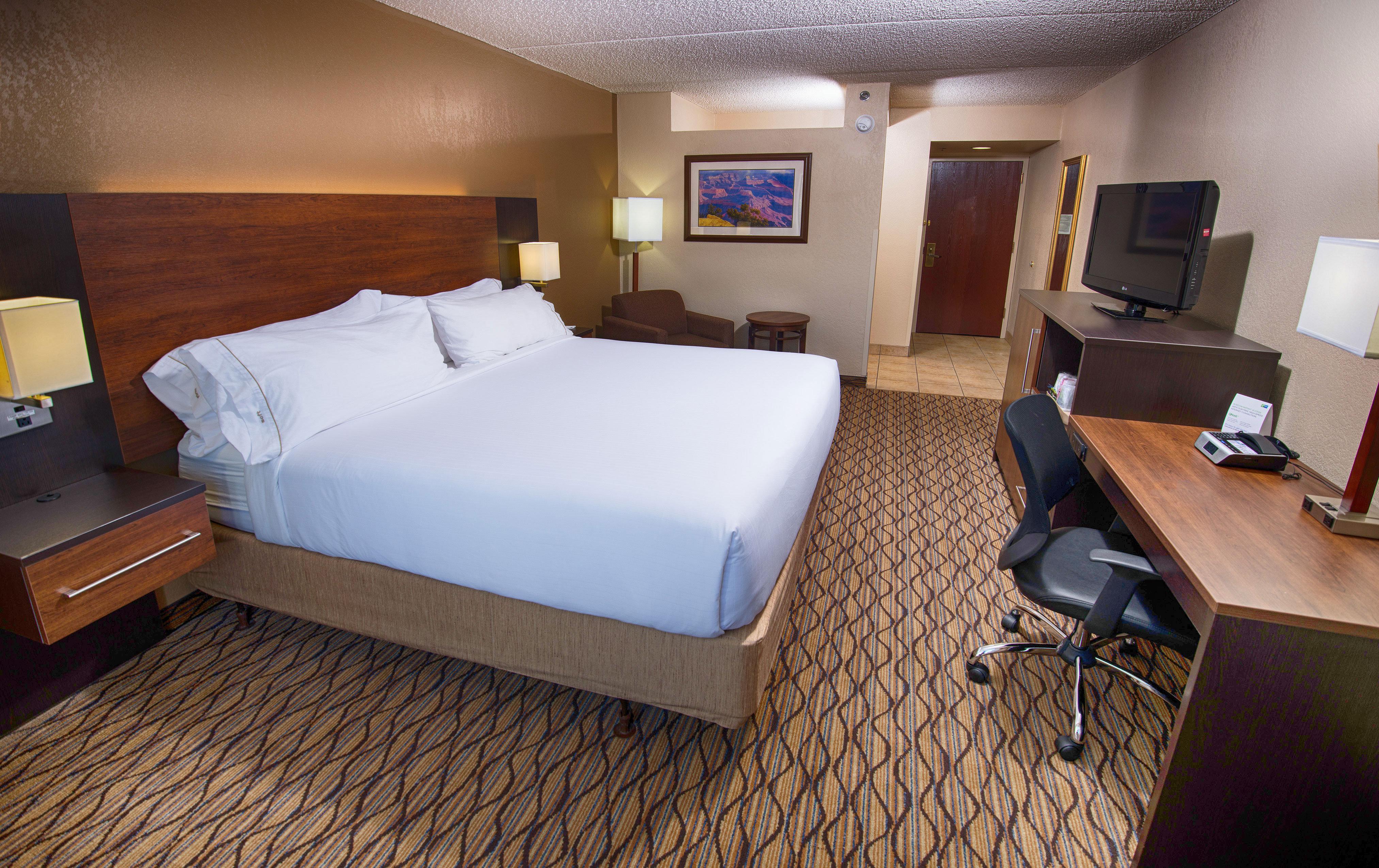 Express & Grand Canyon By Ihg