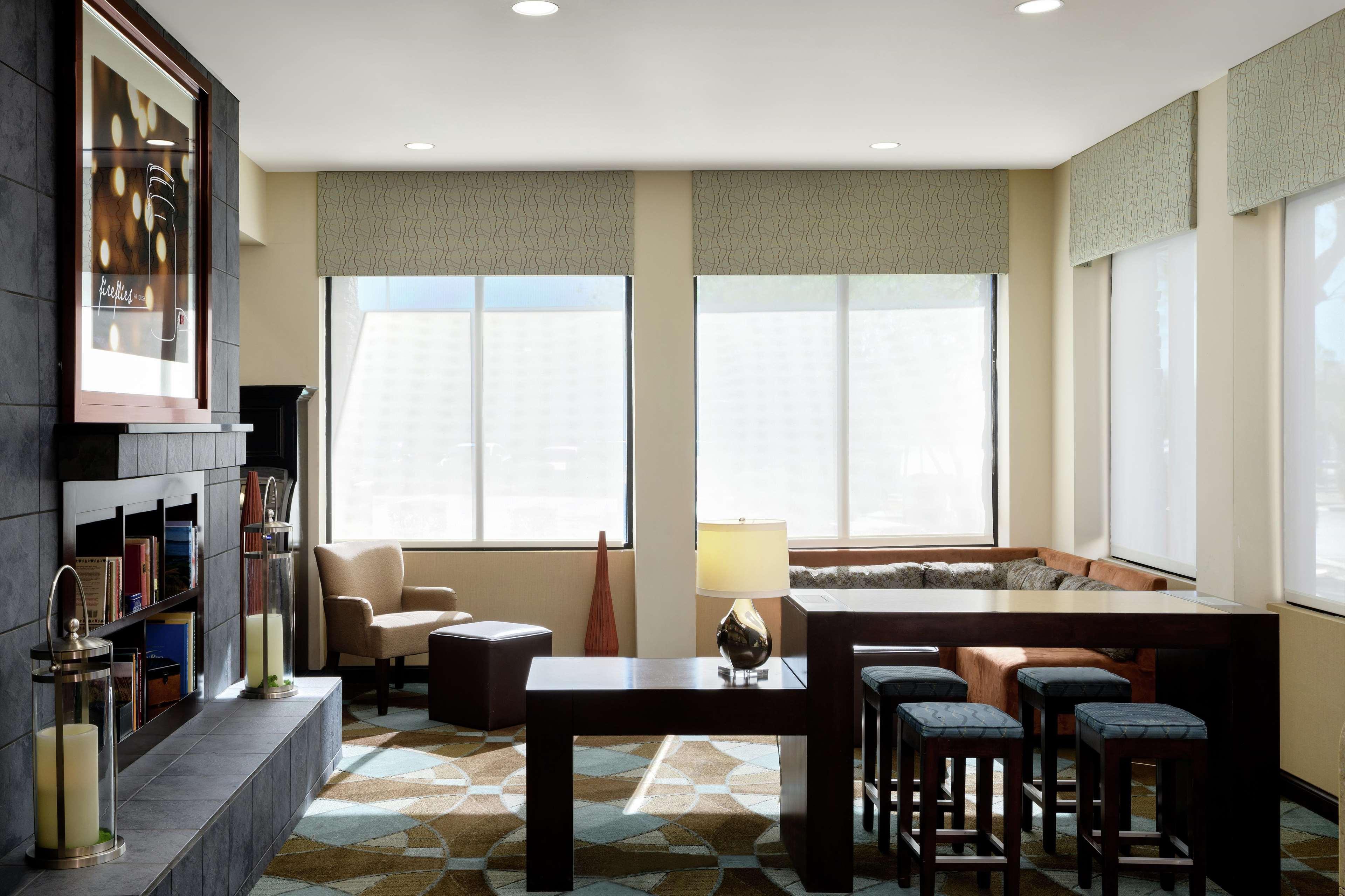 Hotel Hilton Garden North Happy Valley