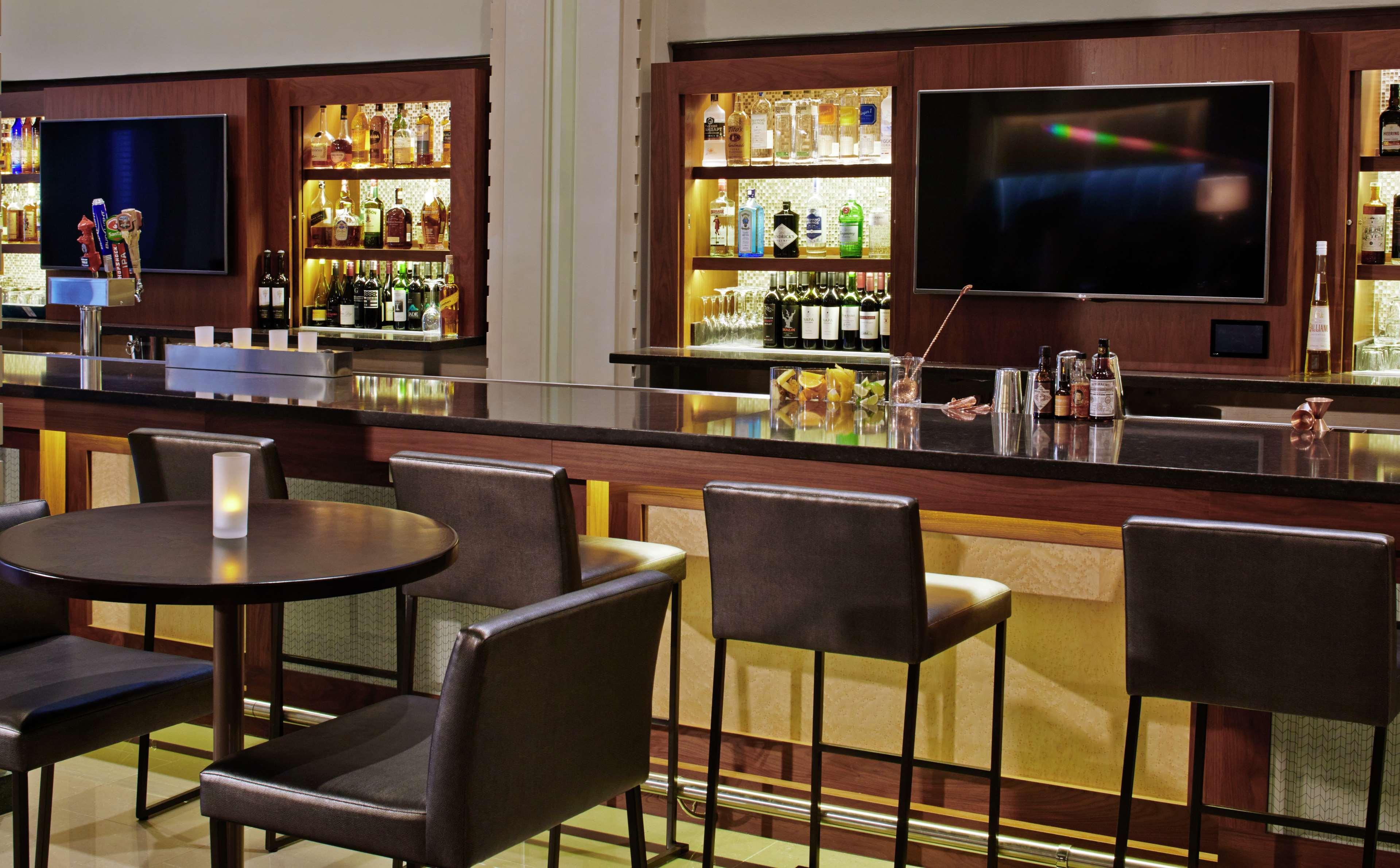 Hotel Hilton Garden Downtown 3*