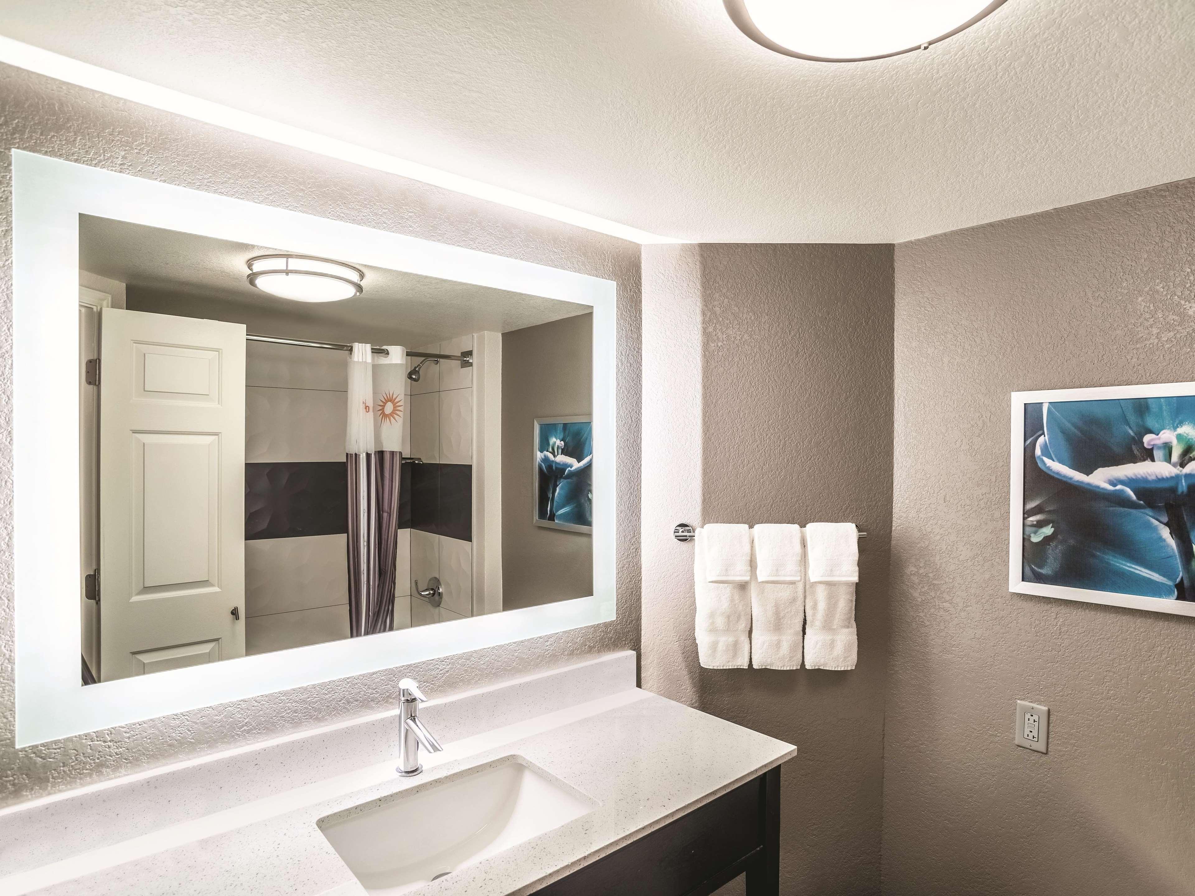 La Quinta By Wyndham Chandler Hotel