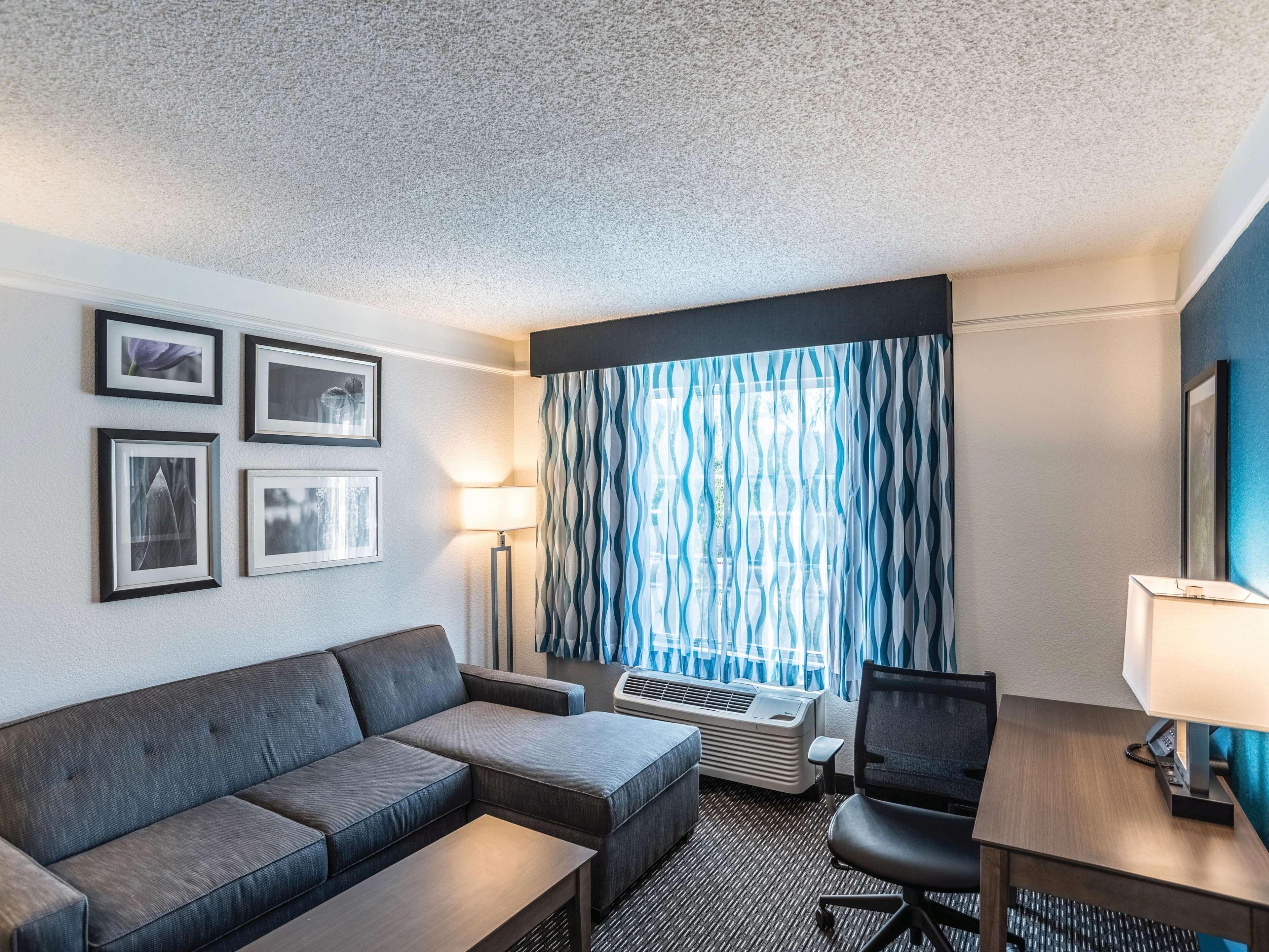 La Quinta By Wyndham Chandler Hotel