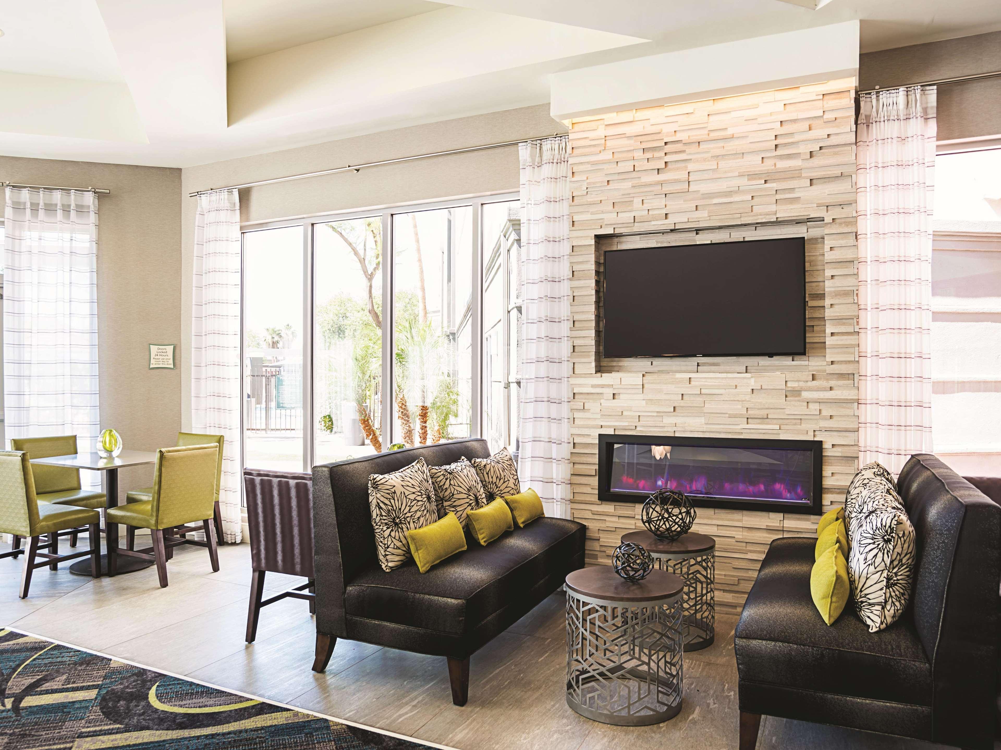 La Quinta By Wyndham Chandler 3*