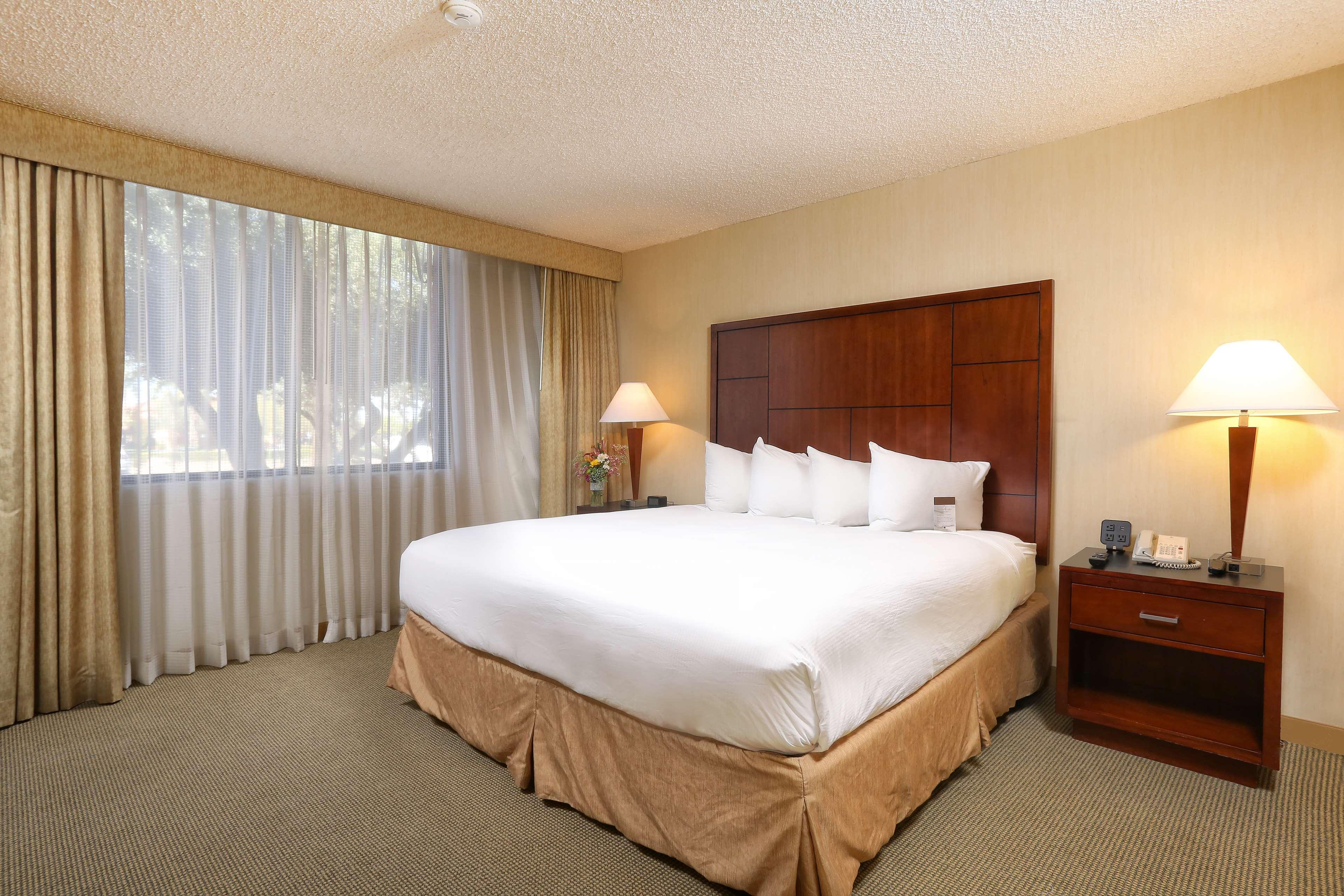 Doubletree By Hilton Airport Tucson