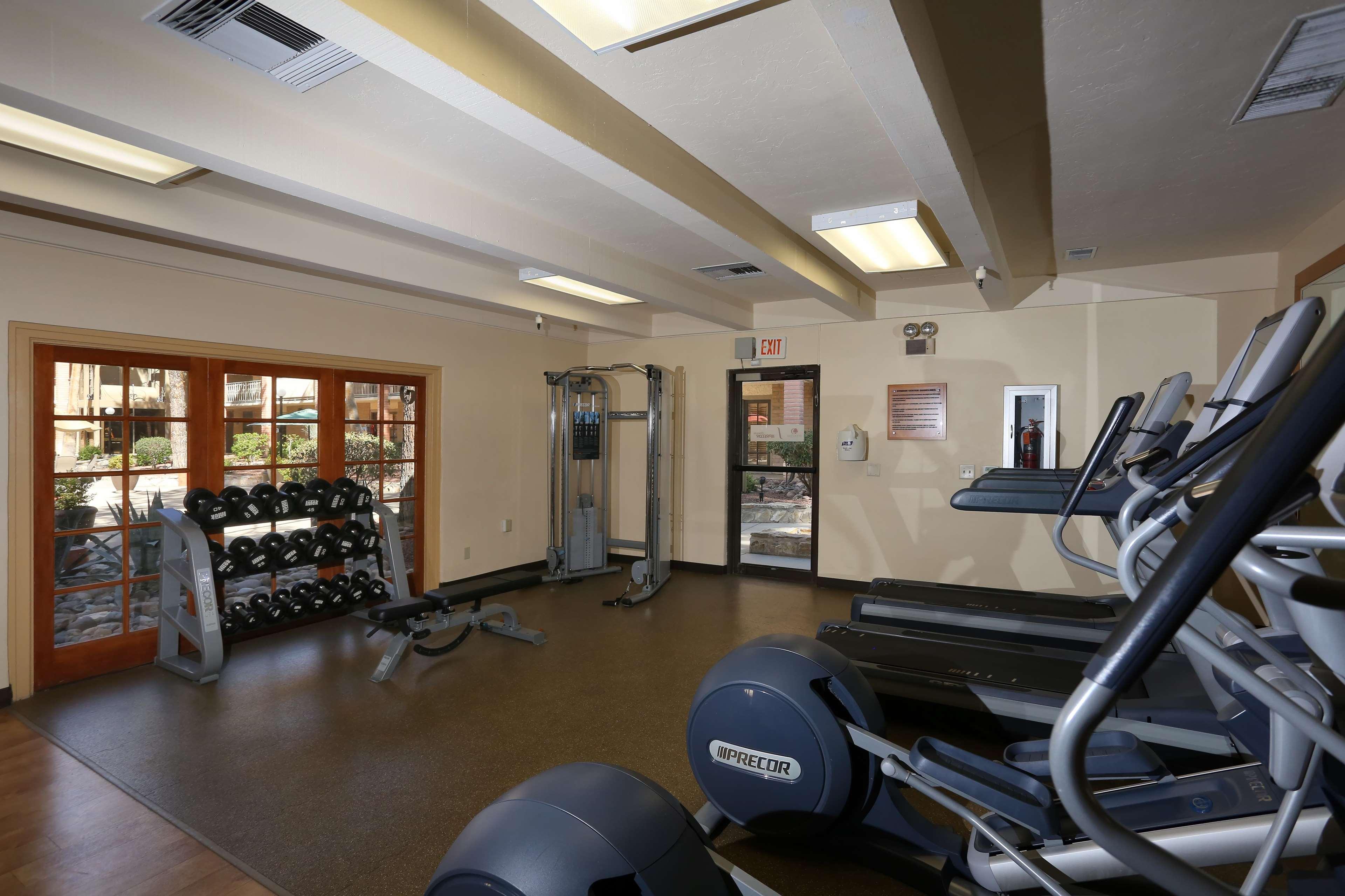 Doubletree By Hilton Airport Hotel Tucson