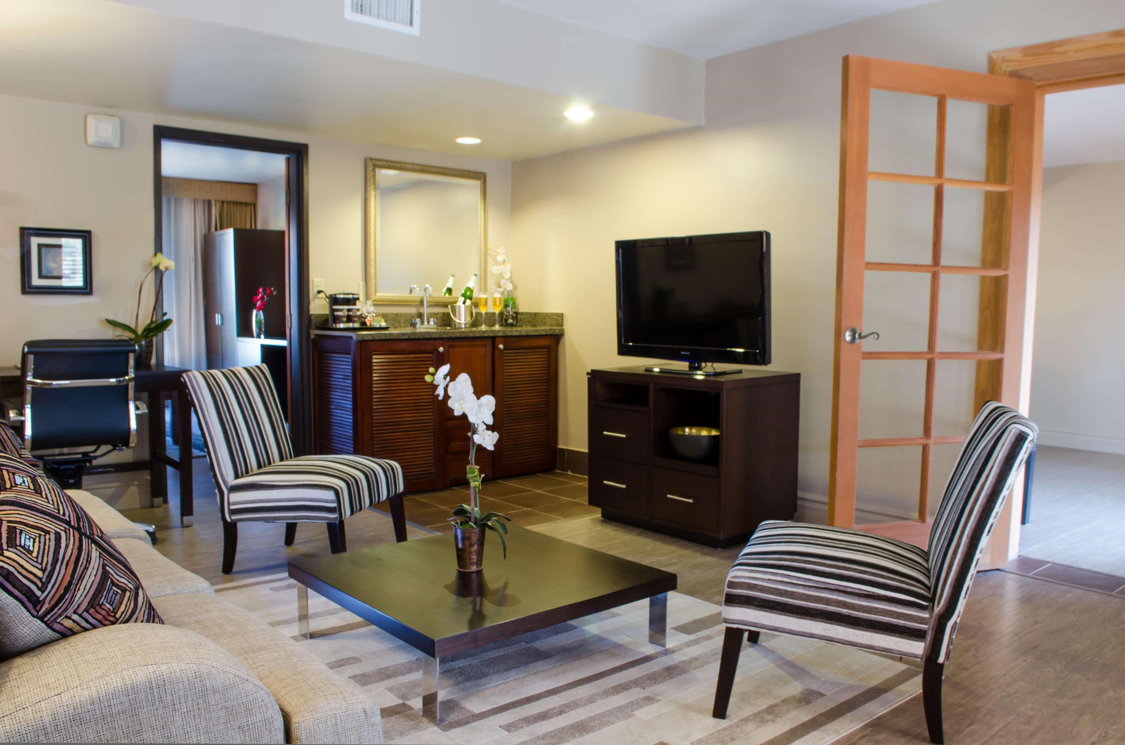 Hotel Doubletree By Hilton Airport Tucson