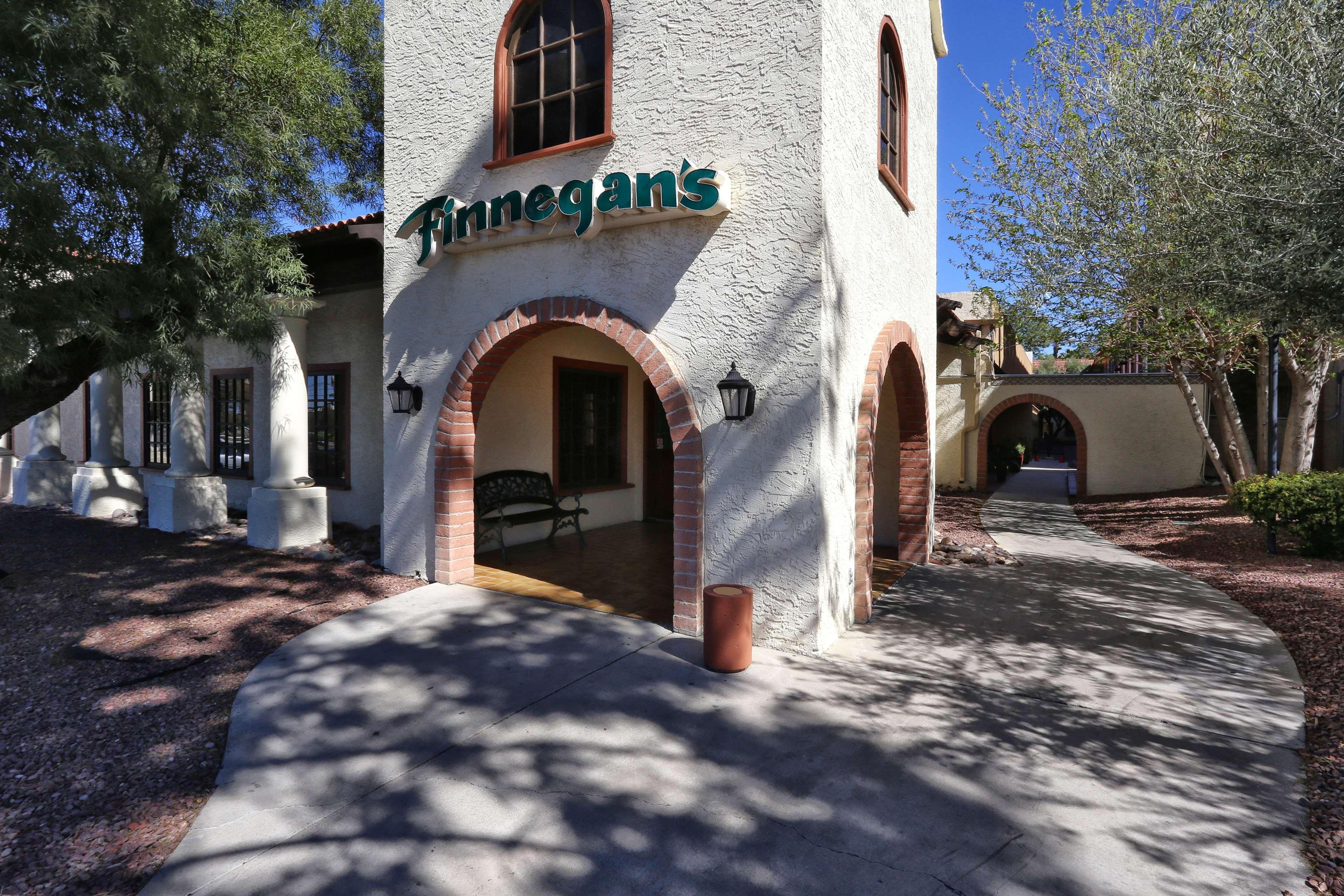 Doubletree By Hilton Airport Hotel Tucson