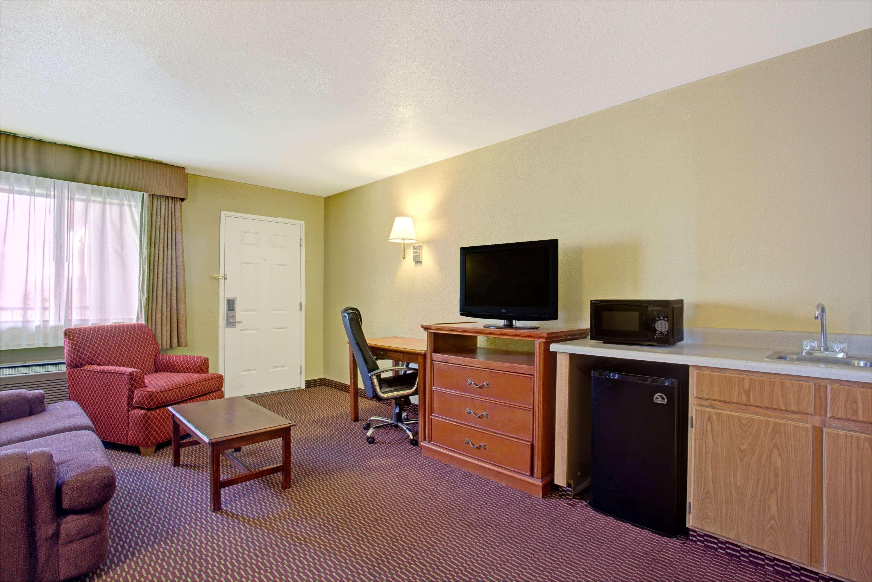 Travelodge By Wyndham Az 2*