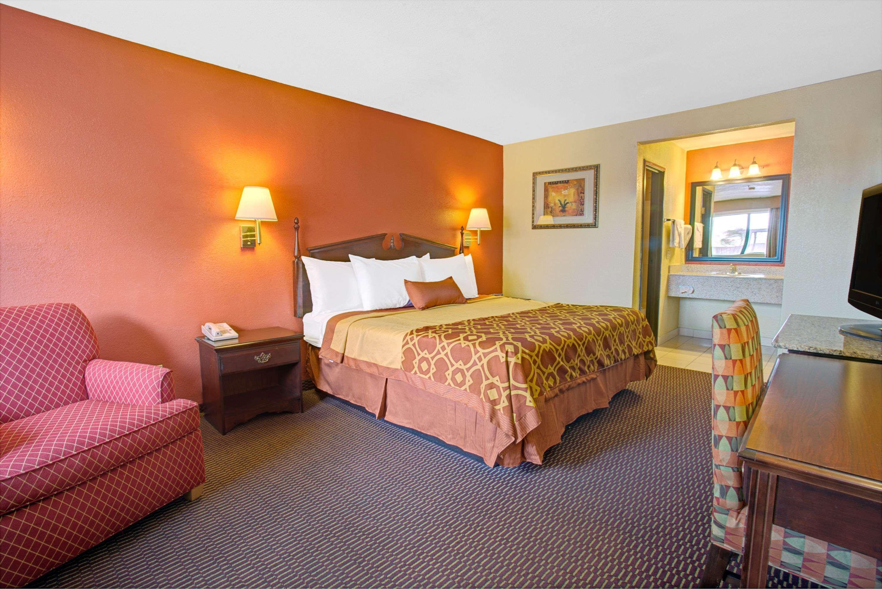 Hotel Travelodge By Wyndham Az 2*