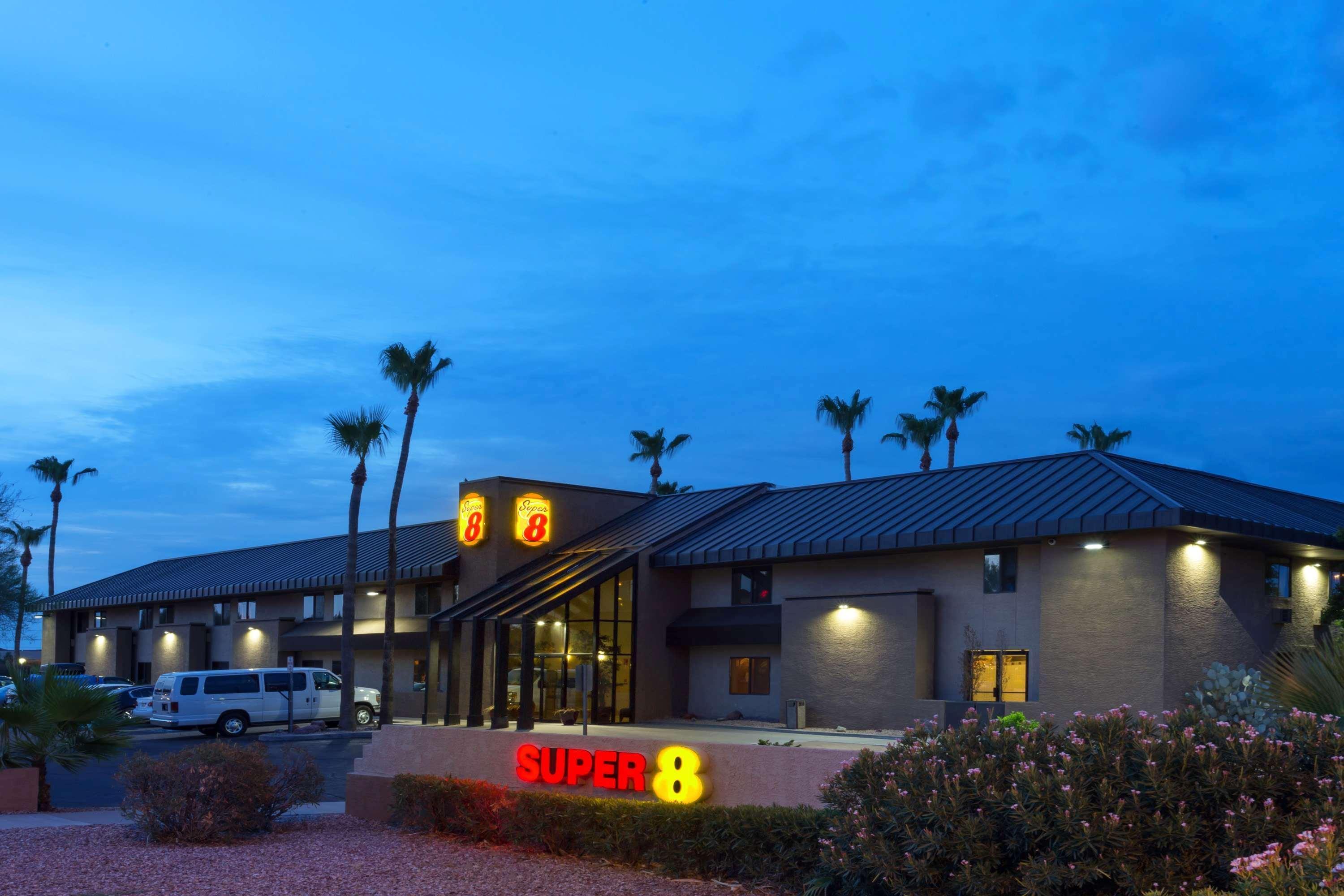 Hotel Super 8 By Wyndham Phoenix