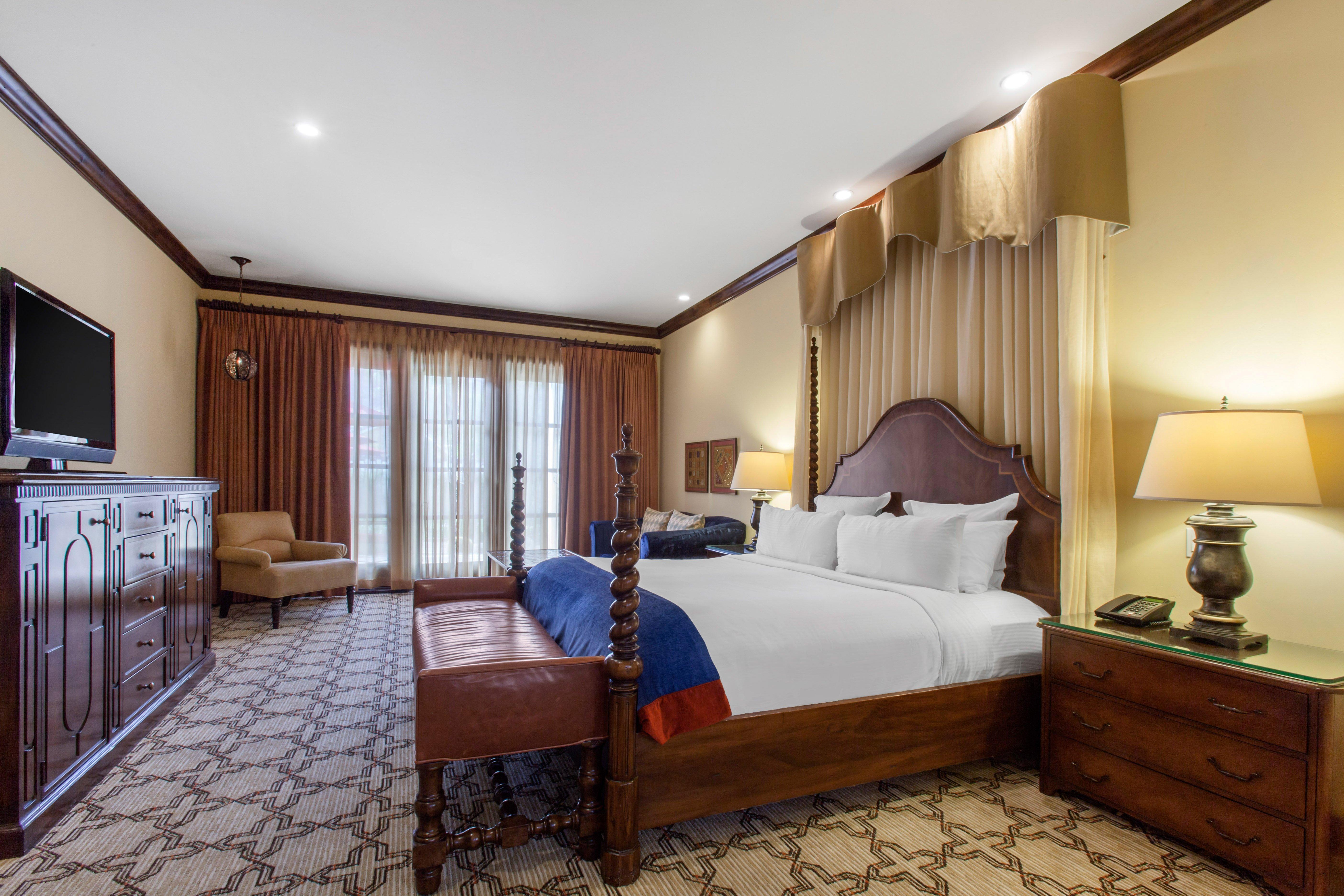 Omni Scottsdale & At Montelucia Resort