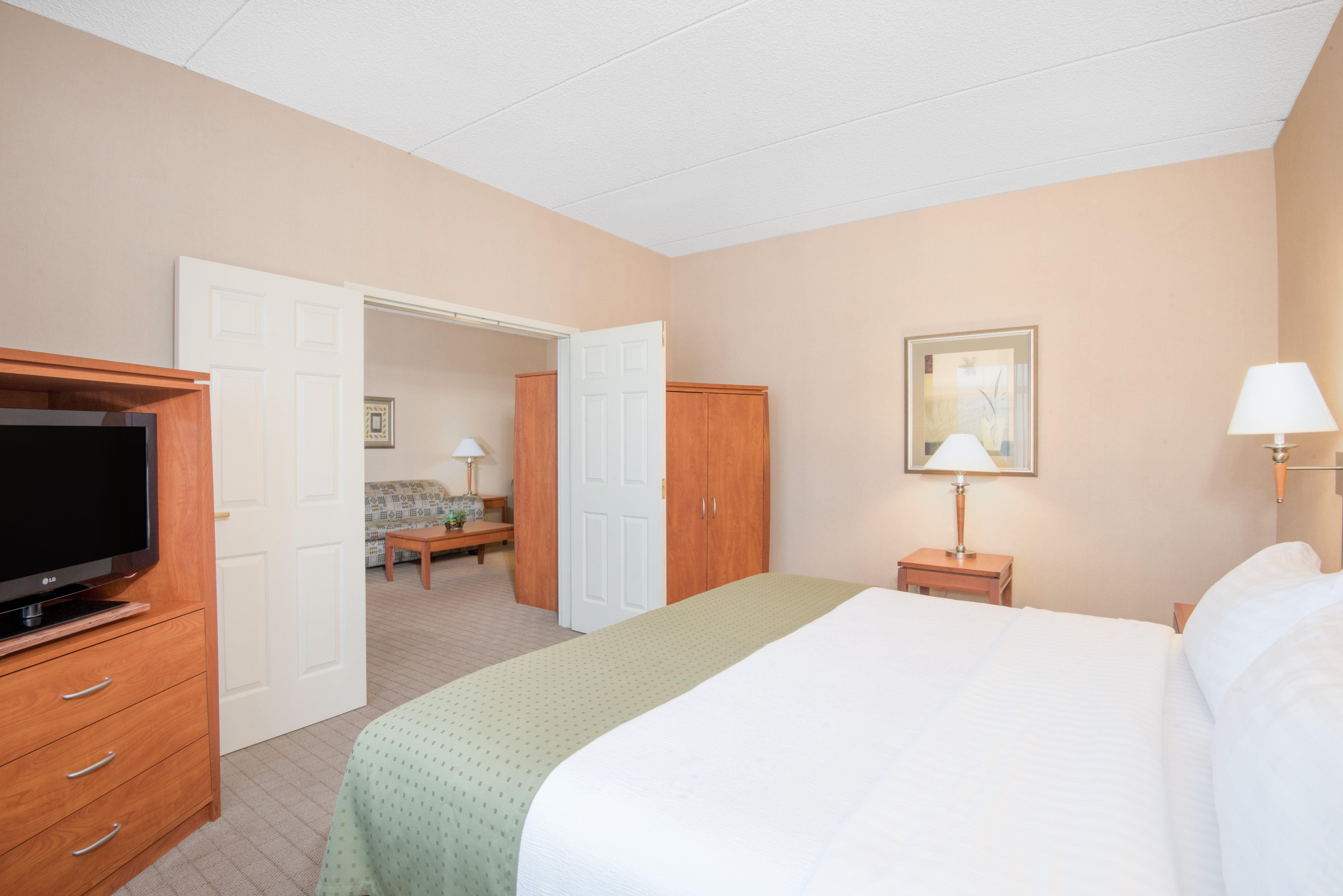 & - West Phoenix Area By Ihg Hotel