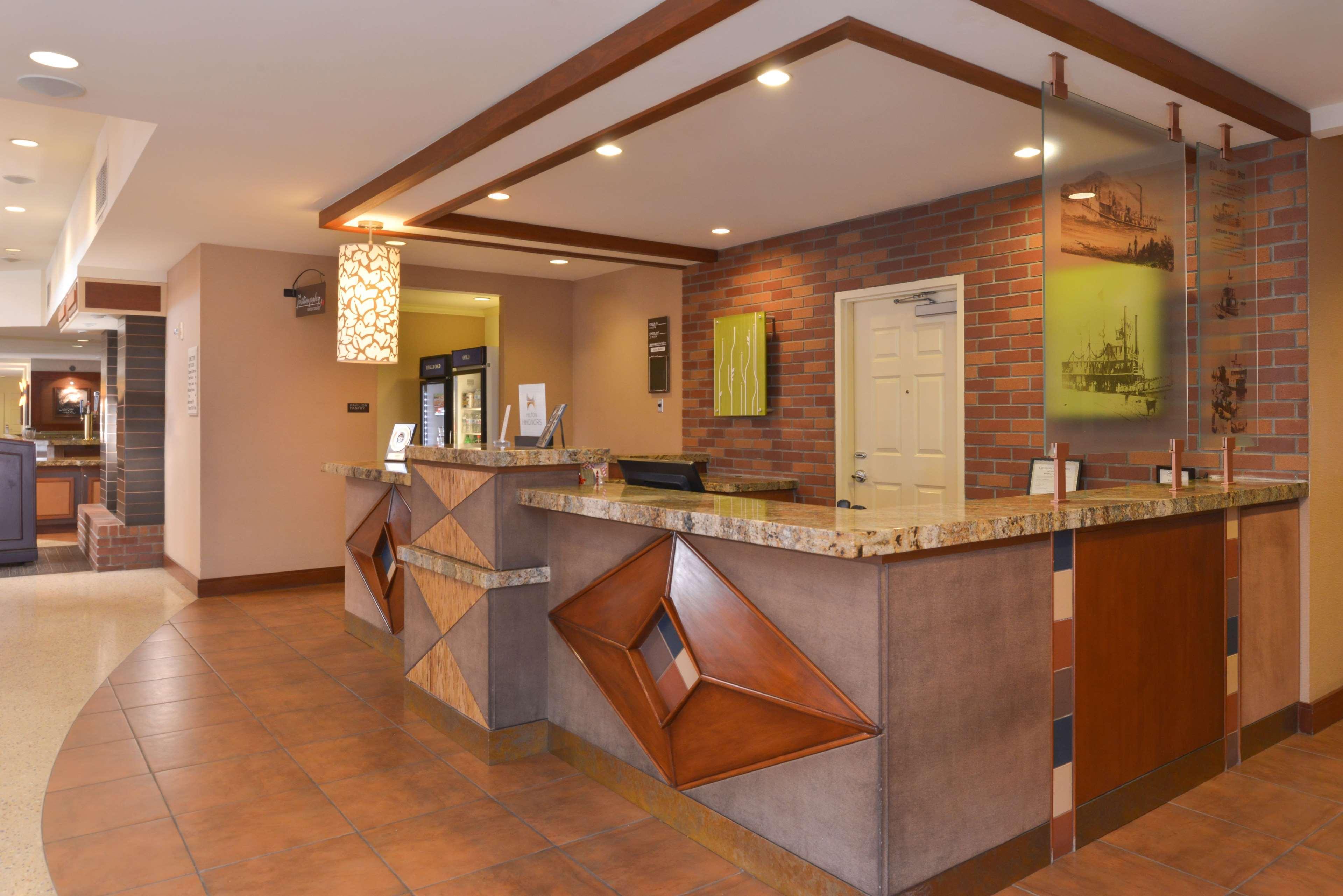 Hilton Garden Pivot Point 3*