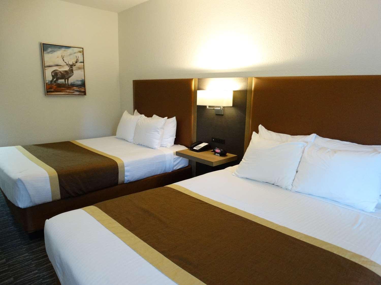 Motel Western Of 3*