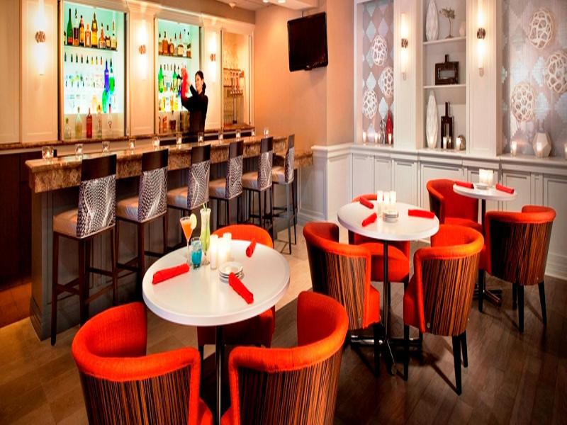 Hotel Radisson Airport 3*