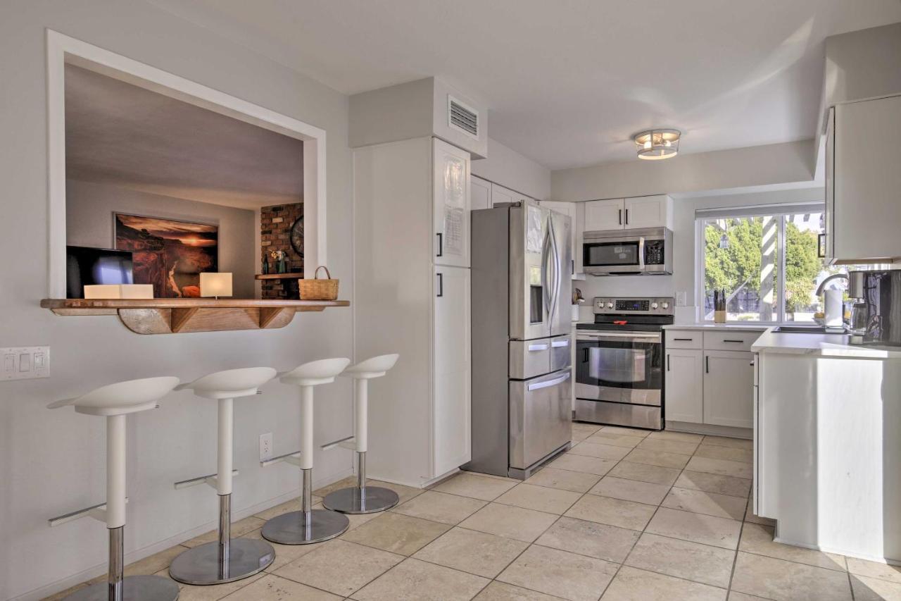 Lakefront House With Sun Deck, Hot Tub And Boats Tempe