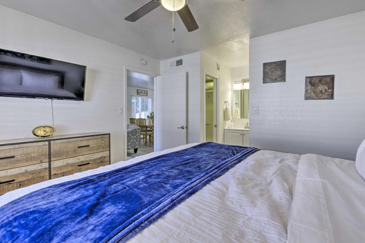 Downtown With Screened Porch! Apartment