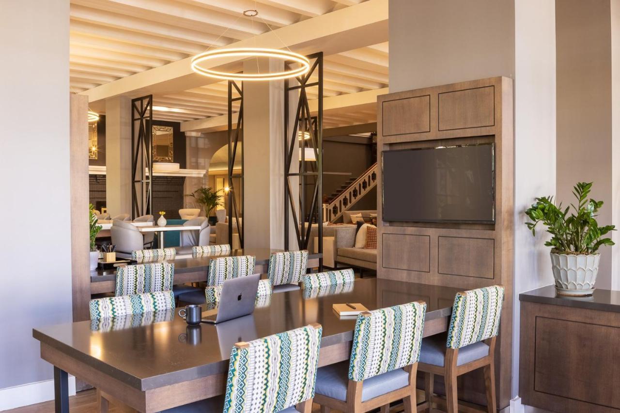 Resort Crowne Plaza Phoenix - Golf By Ihg 4*