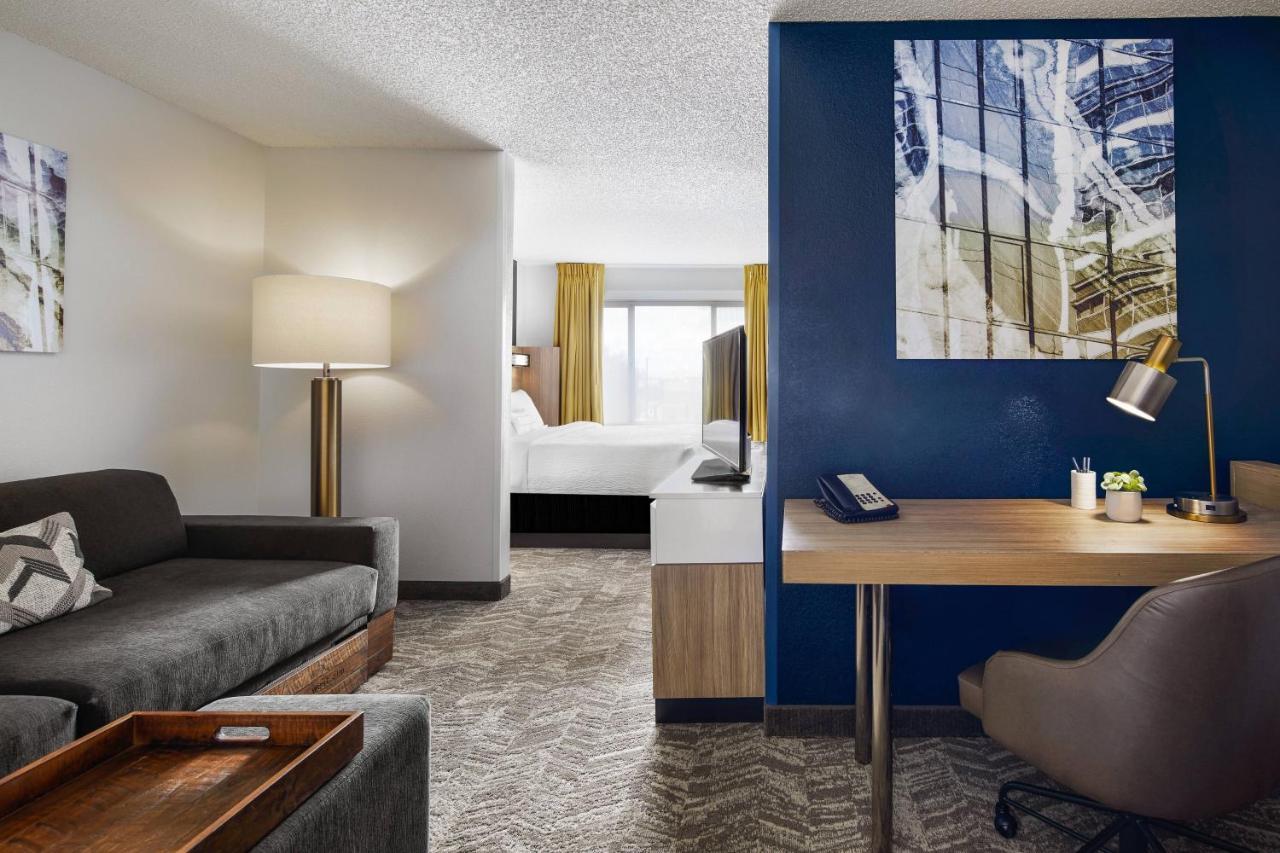 Springhill At Arizona Mills Mall Hotel