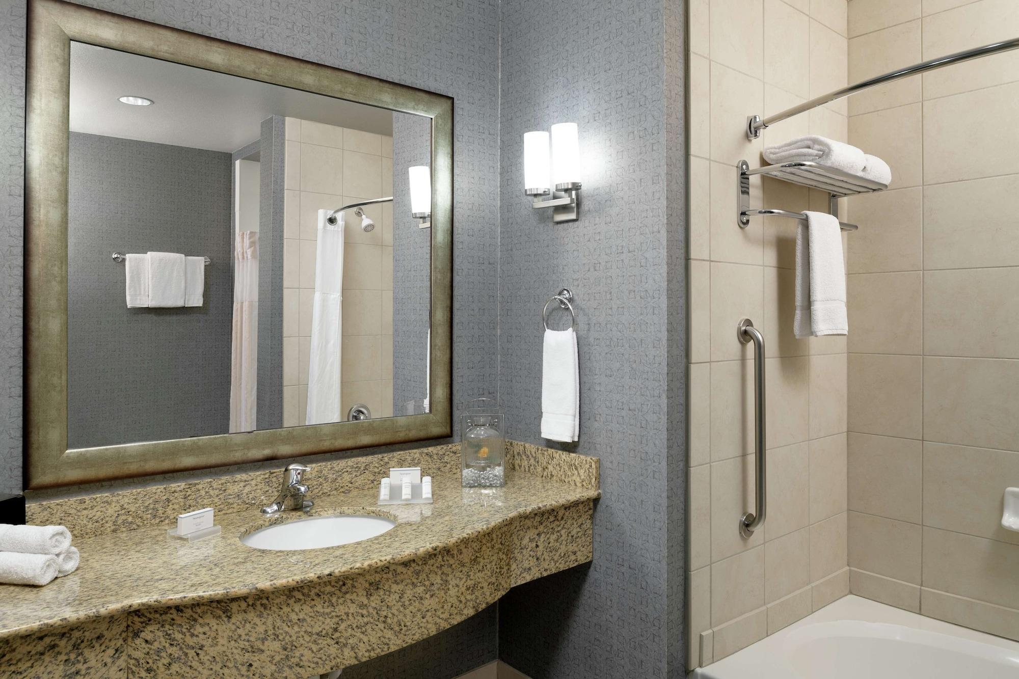Hilton Garden North Happy Valley Hotel